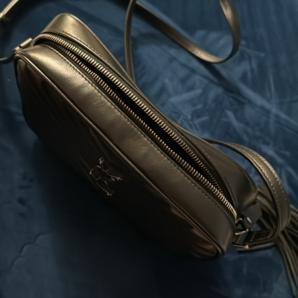 Authentic Lou Medium YSL Zip Leather Shoulder Bag - Picture 2 of 9